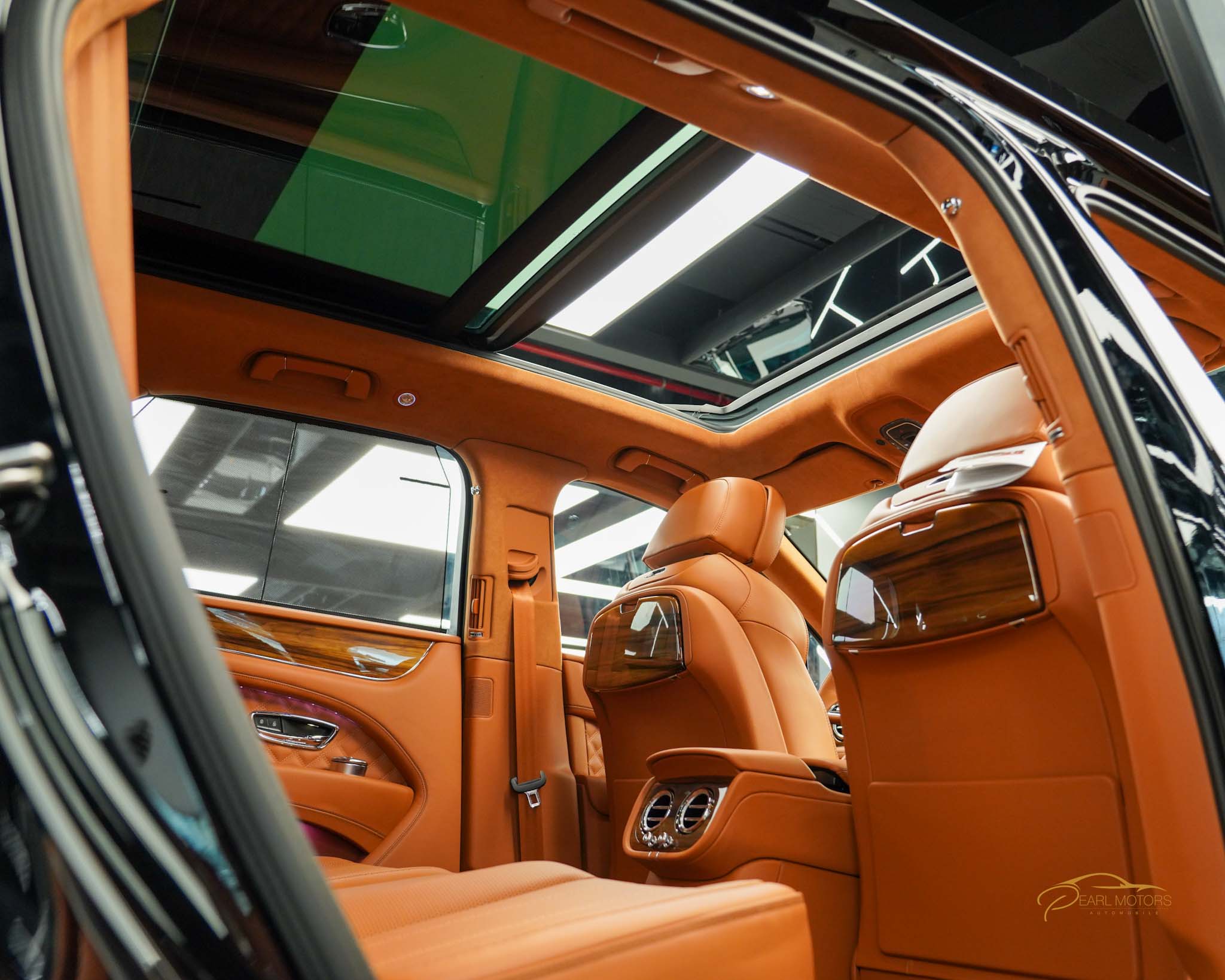 Bentley Bentayga Azure V8
