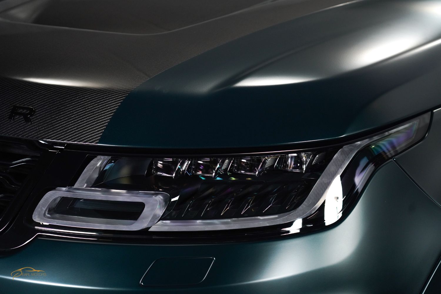 Range Rover SVR - Carbon fiber edition